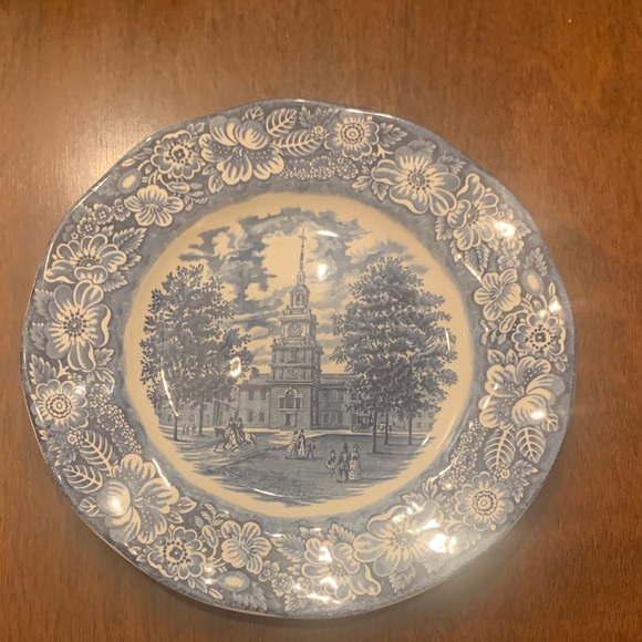 Liberty Blue Historic Colonial Scene Independence Hall Plates Staffordshire 10” - Picture 1 of 2